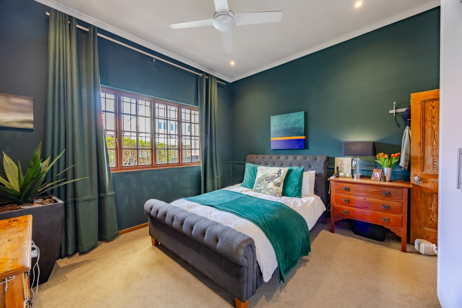 2 Bedroom Property for Sale in Harfield Village Western Cape